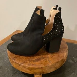 Boutique Gold studded boots